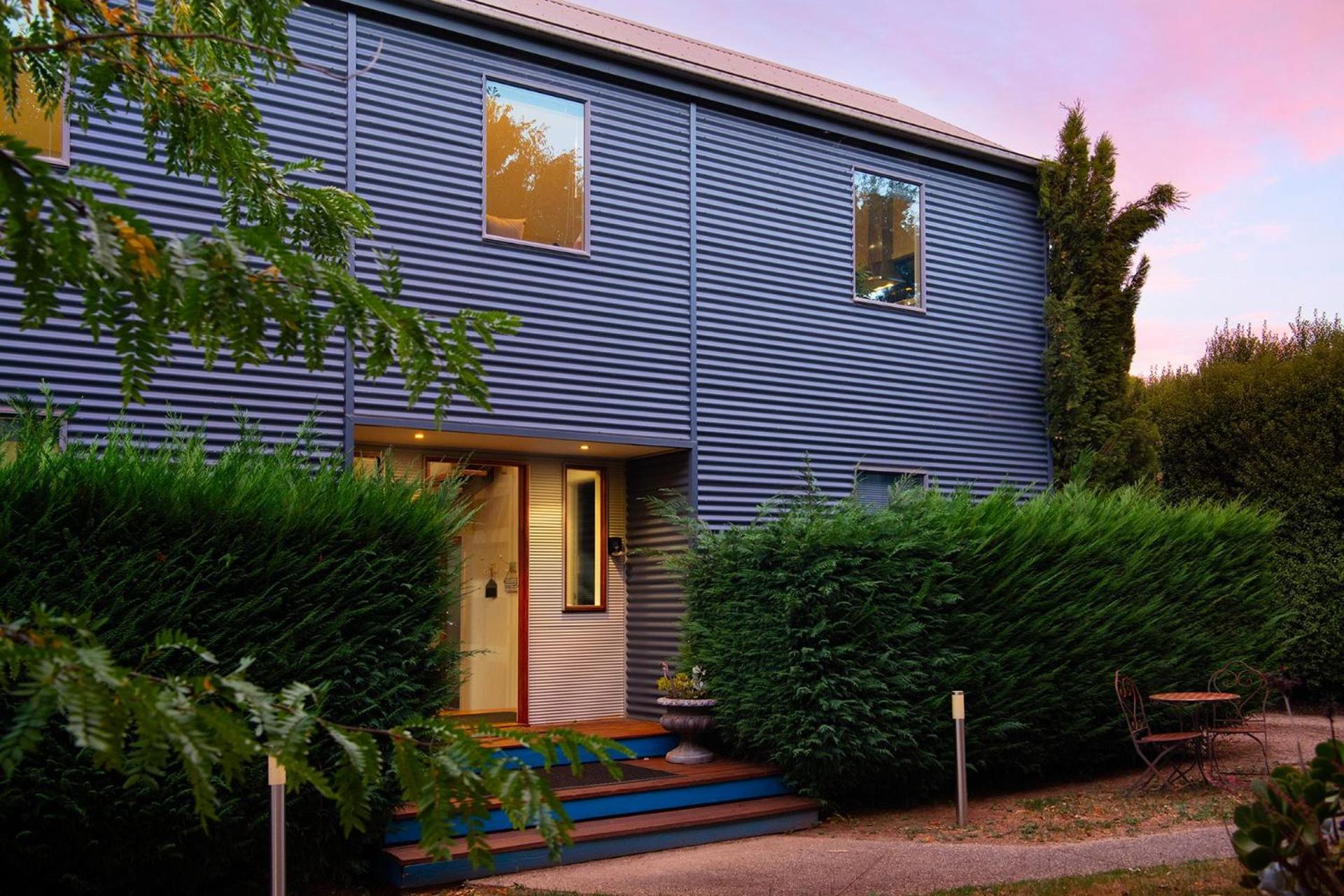 Alofi Holiday home *