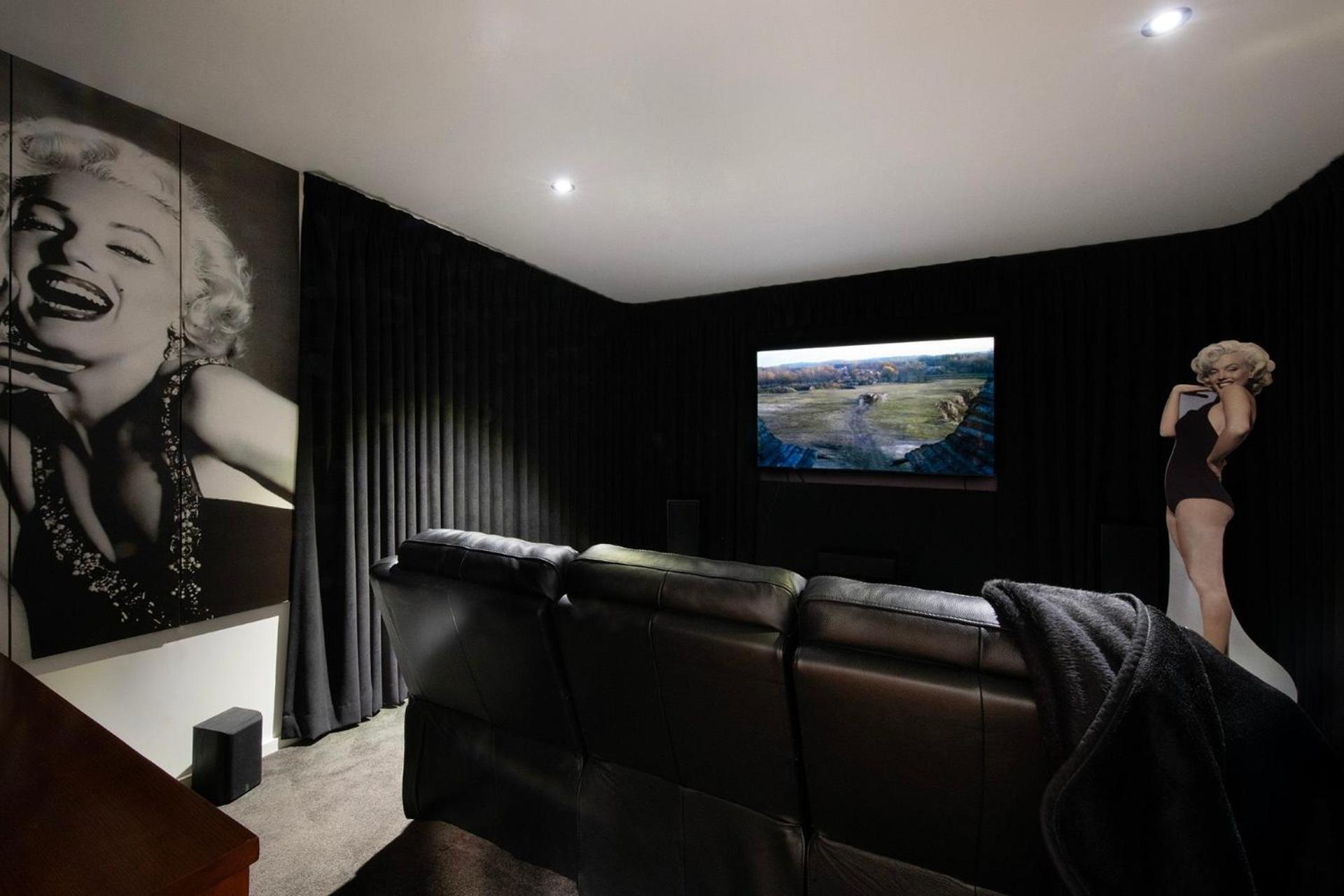 Alofi Holiday home
